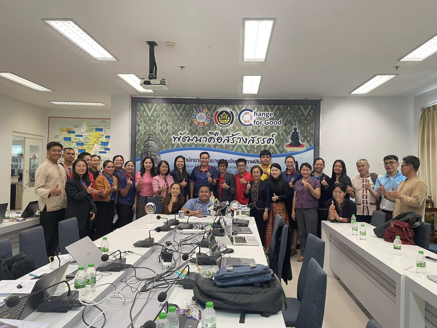 สำนักงานพัฒนาชุมชนจังหวัดกาฬสินธุ์  ประชุมศูนย์ฯ โครงการ Oh-k shop OTOP ฮักกาฬสินธุ์